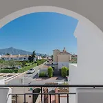 Angeles Front